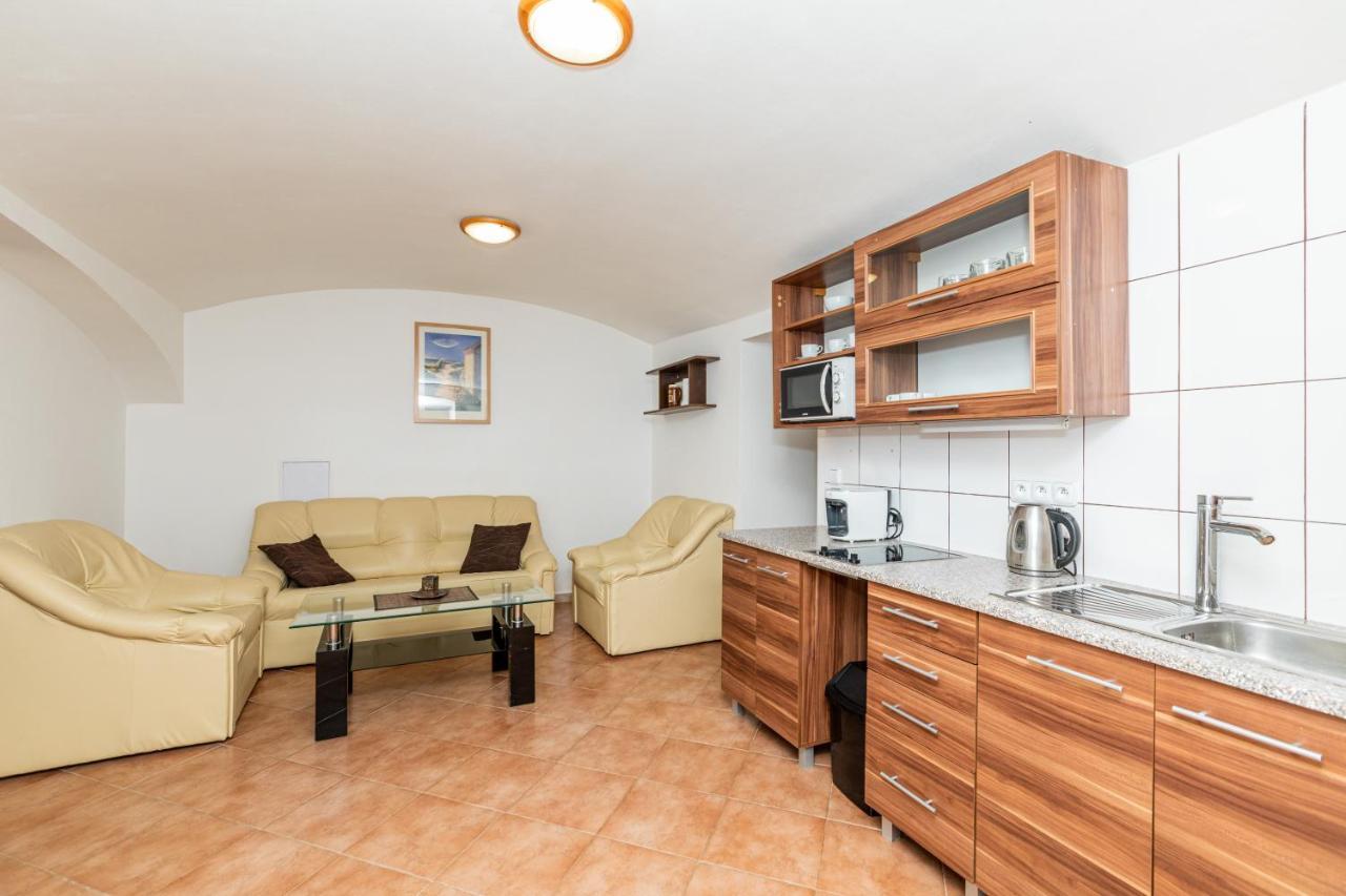 Pod Ripem Apartment *